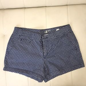 Blue and white patterned shorts (size 6)